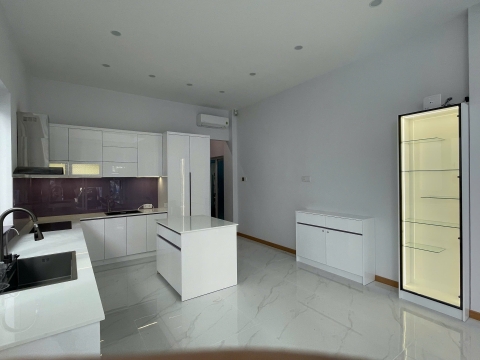 THI CÔNG TỦ BẾP NHÀ CÔ PHƯỢNG PHƯỜNG 2