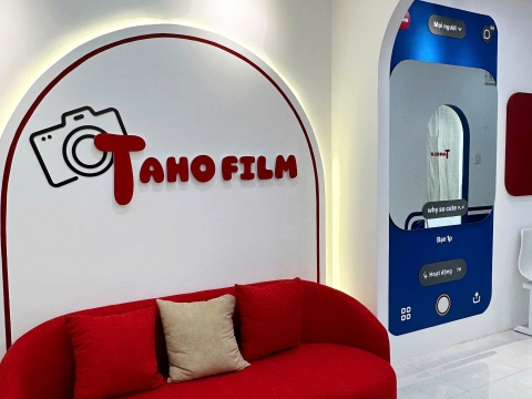 THIẾT KẾ NỘI THẤT SHOP TAHOFILM PHƯỜNG 9